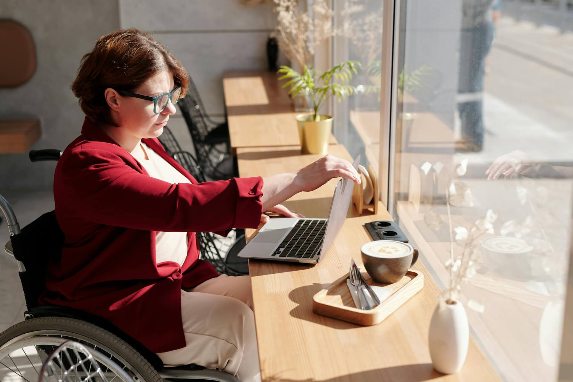 5 Ways to Know You’ve Found a Case Manager Who Truly Cares at Blue Sky Case Management